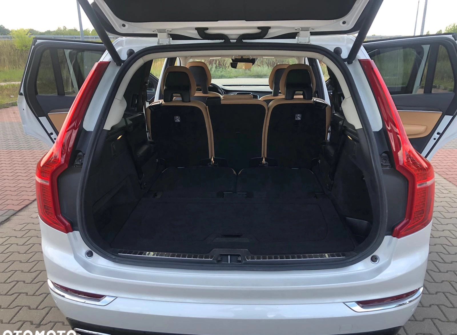 Volvo XC 90 cena 99000 przebieg: 135000, rok produkcji 2015 z Ostrołęka małe 254